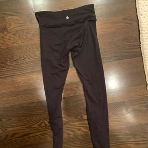 Lululemon size 6 black wunder under 28” inseam